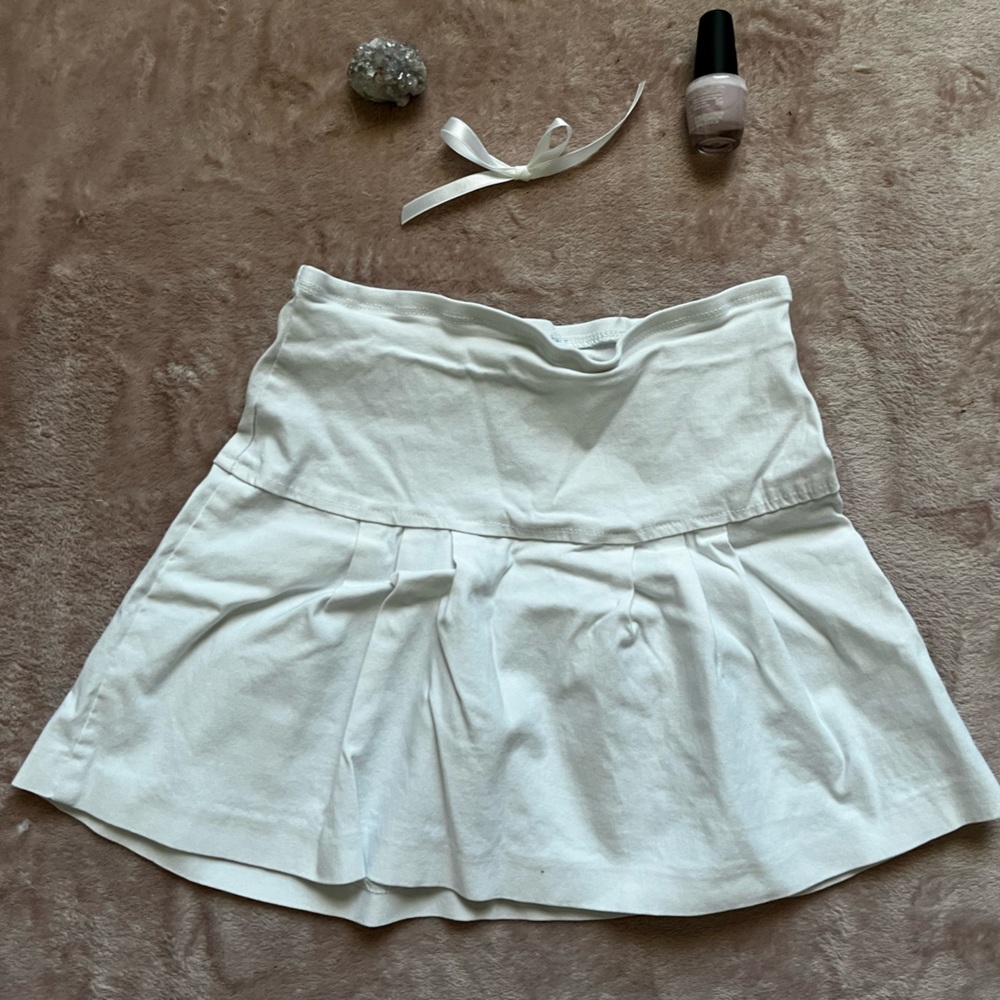 White Pleated Mini skirt 🤍🕊️